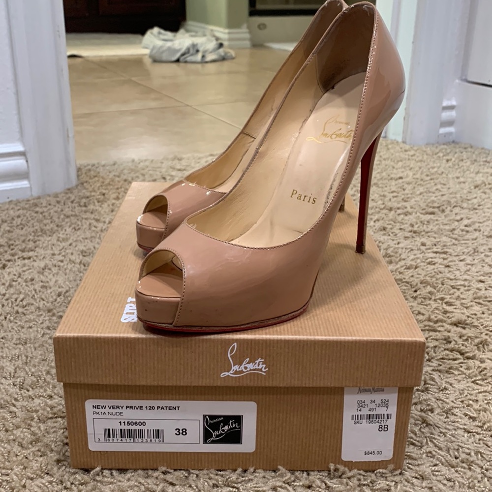 Christian Louboutin Very Prive 120 patent nude heels size 8/38